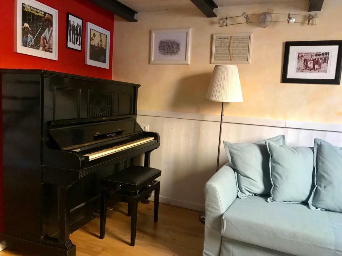 The Pianist S House In The Heart Of Bologna Lejlighed Eksteriør billede