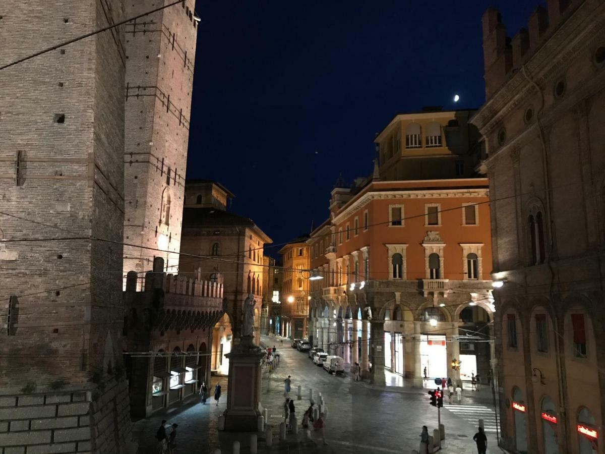 The Pianist S House In The Heart Of Bologna Lejlighed Eksteriør billede